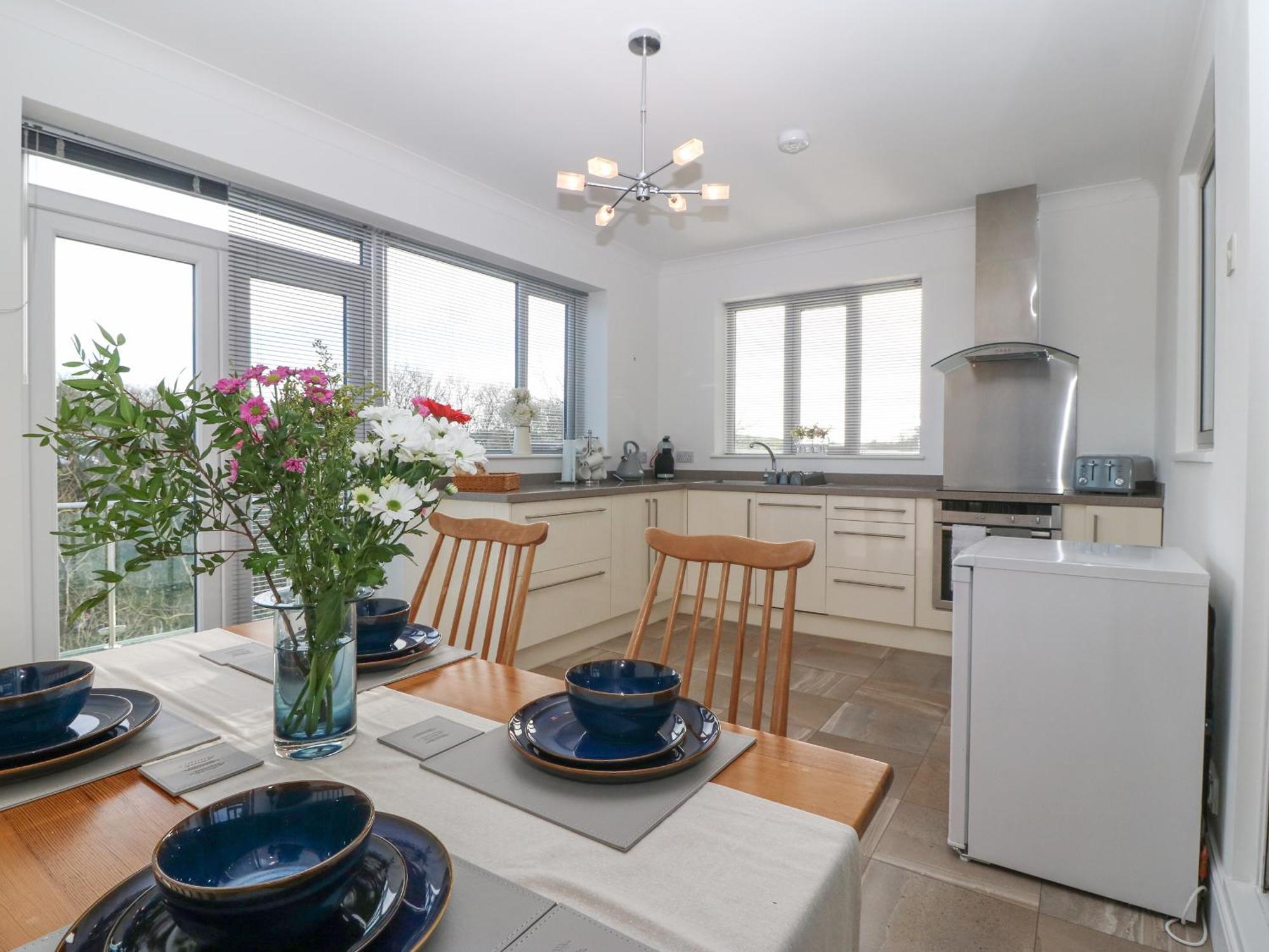 Riverview Apartment Cemaes Bay Dış mekan fotoğraf